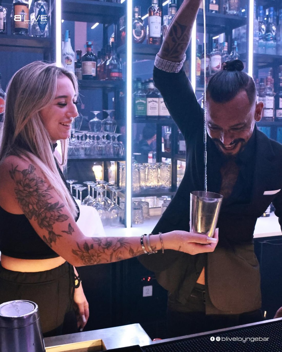 Bartenders do B'Live em ação
